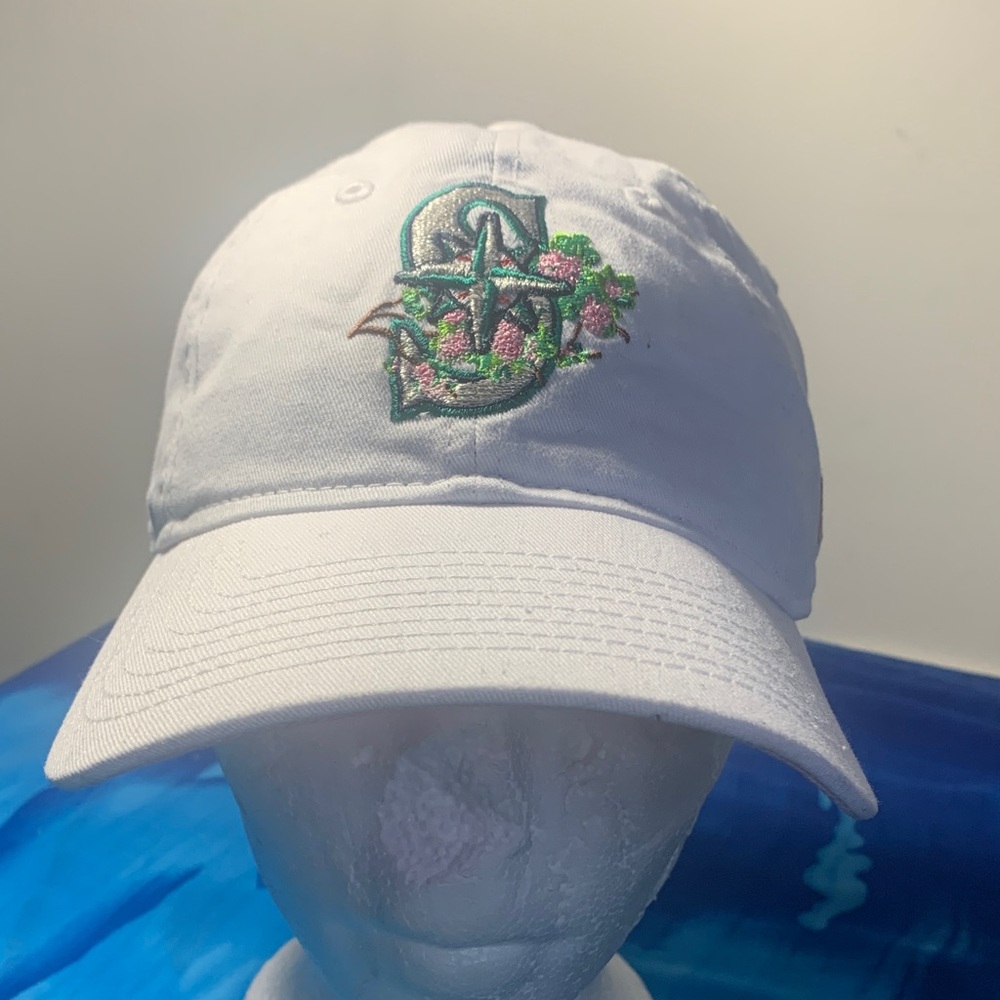 MLB Seattle Mariners New Era 9Twenty “S" Star Compass Logo Women’s Baseball Hat